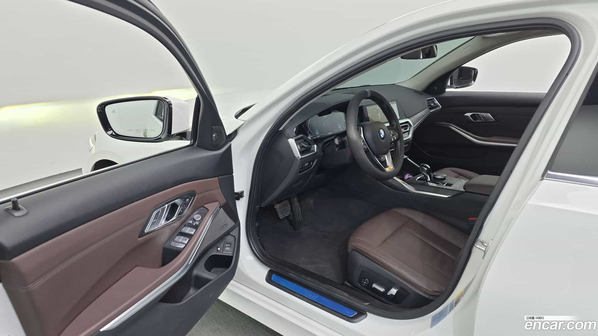 3-Series BMW 2021.1-INNER-010