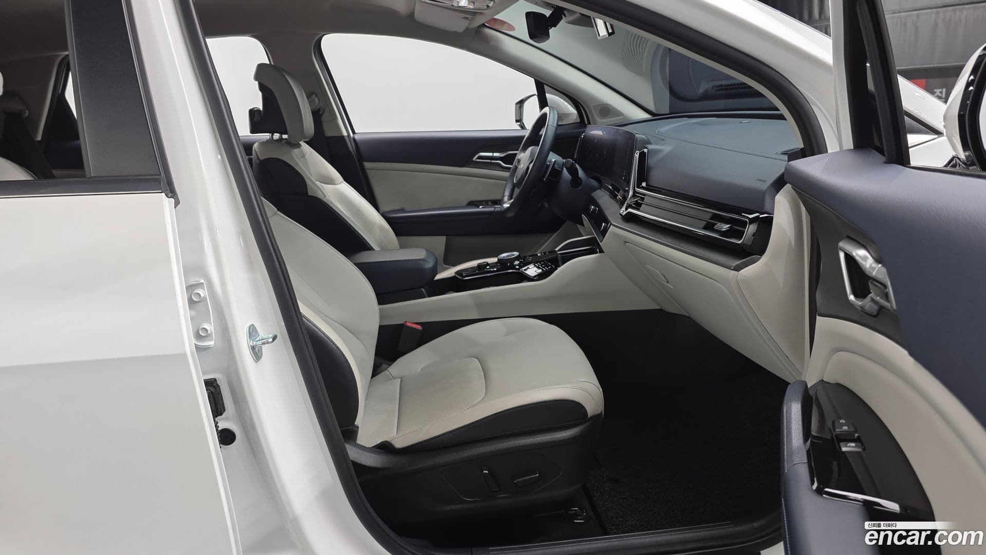 Main__Slider__Photo:Sportage Kia 2022.10-9