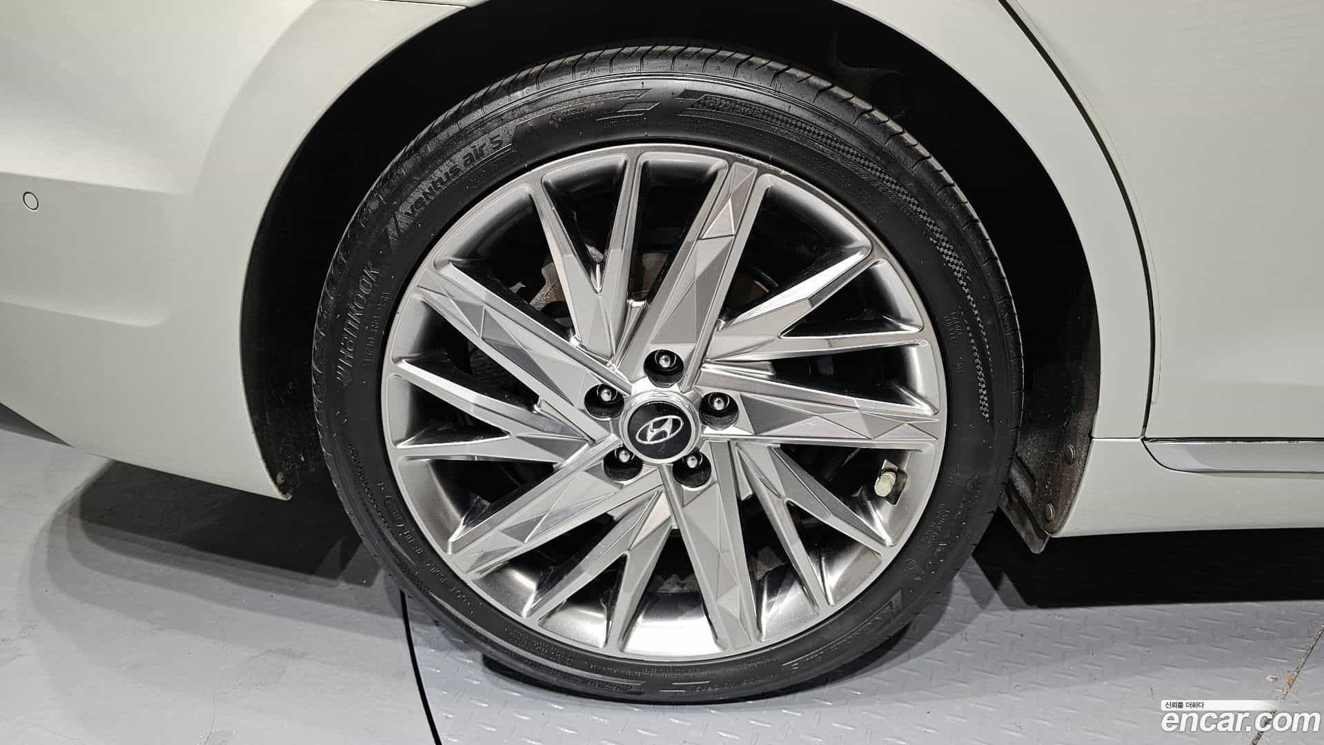 Grandeur Hyundai 2019.11-OUTER-005