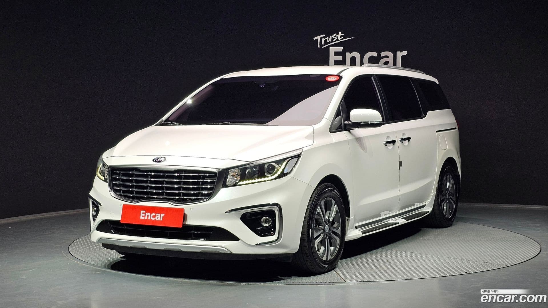 Main__Slider__Photo:Canival Kia 2018.7-0