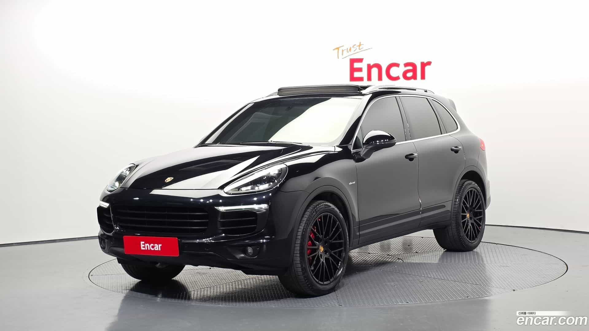 Cayenne Porsche 2015.9-OUTER-001