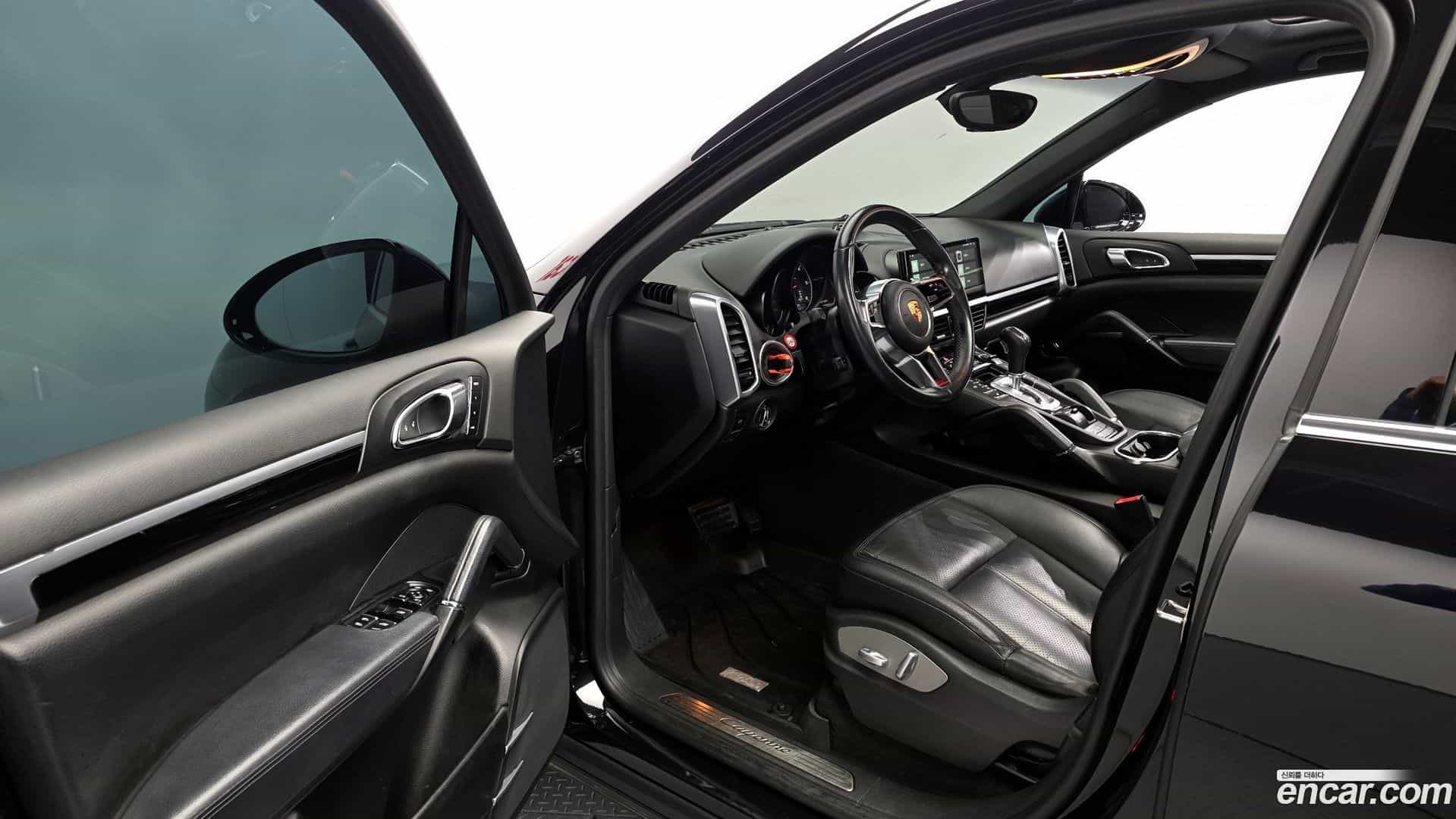 Cayenne Porsche 2015.9-INNER-010