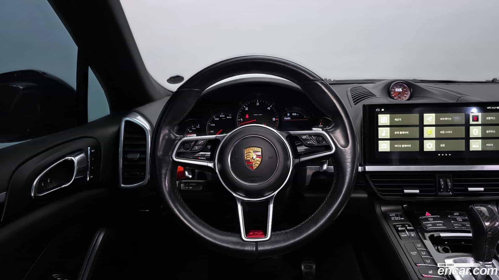 Cayenne Porsche 2015.9-OPTION-017