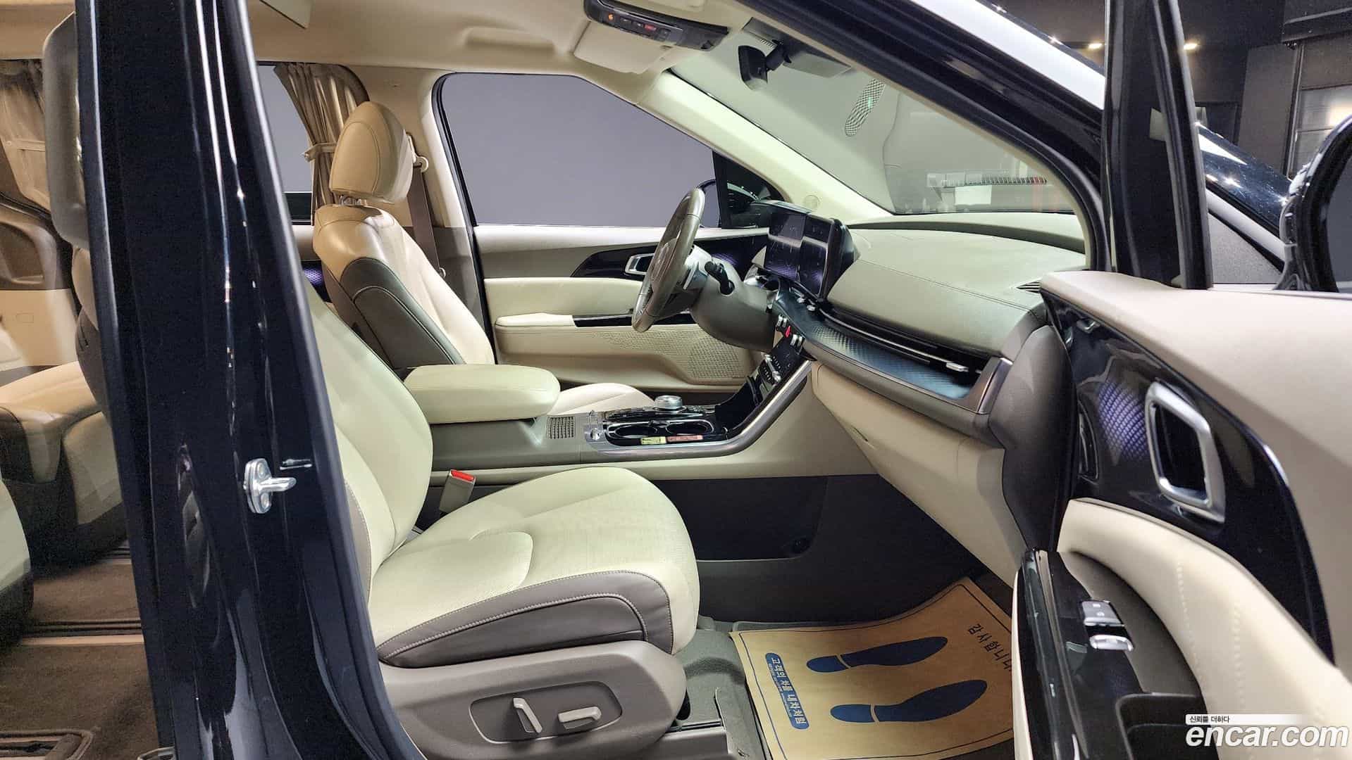 Canival Kia 2023.1-INNER-010