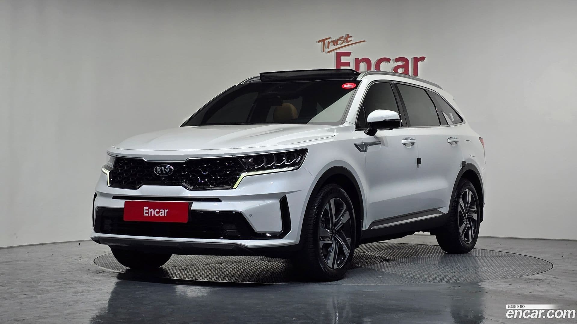 Main__Slider__Photo:Sorento Kia 2021.2-0