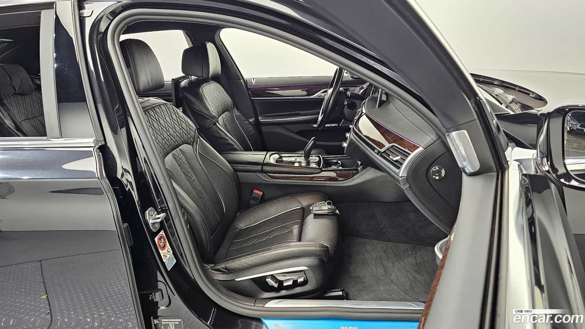 7-Series BMW 2015.11-OPTION-016