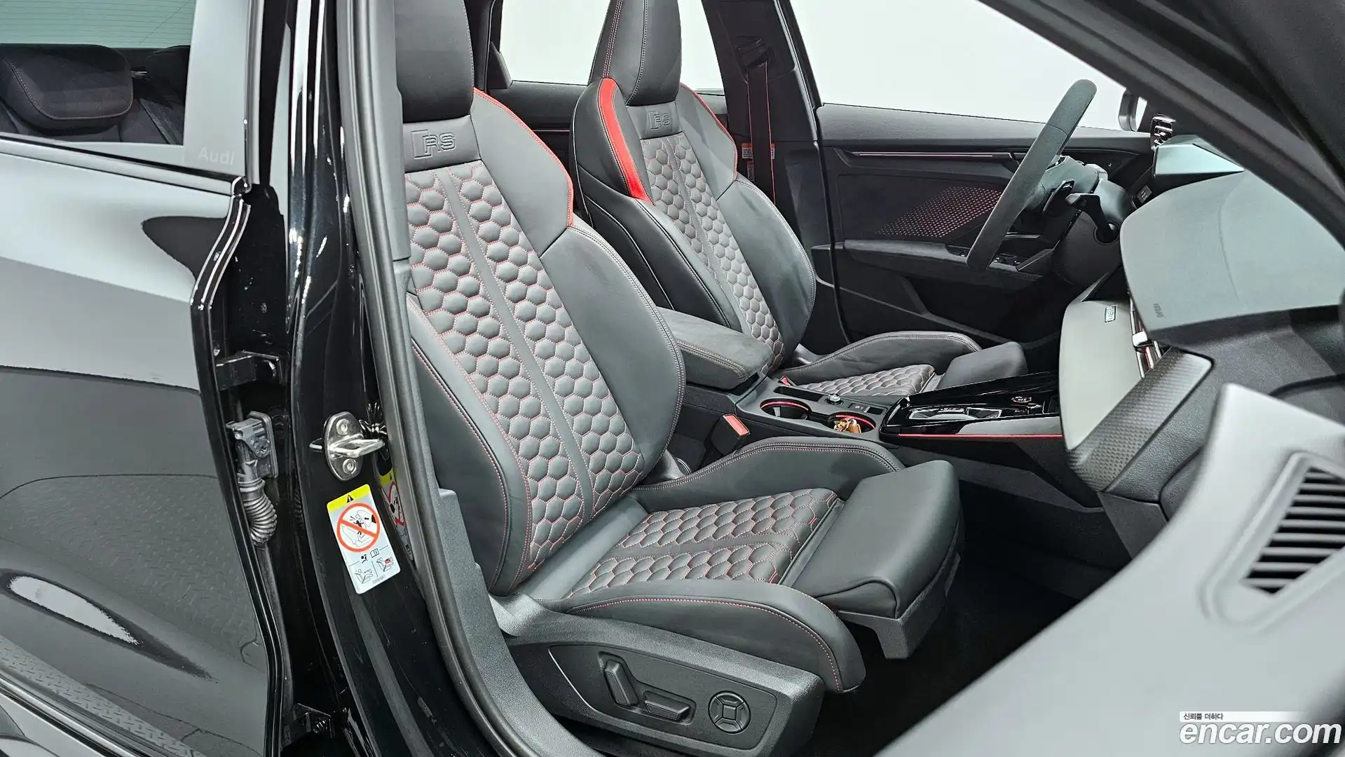 RS3 Audi 2025.9-INNER-010