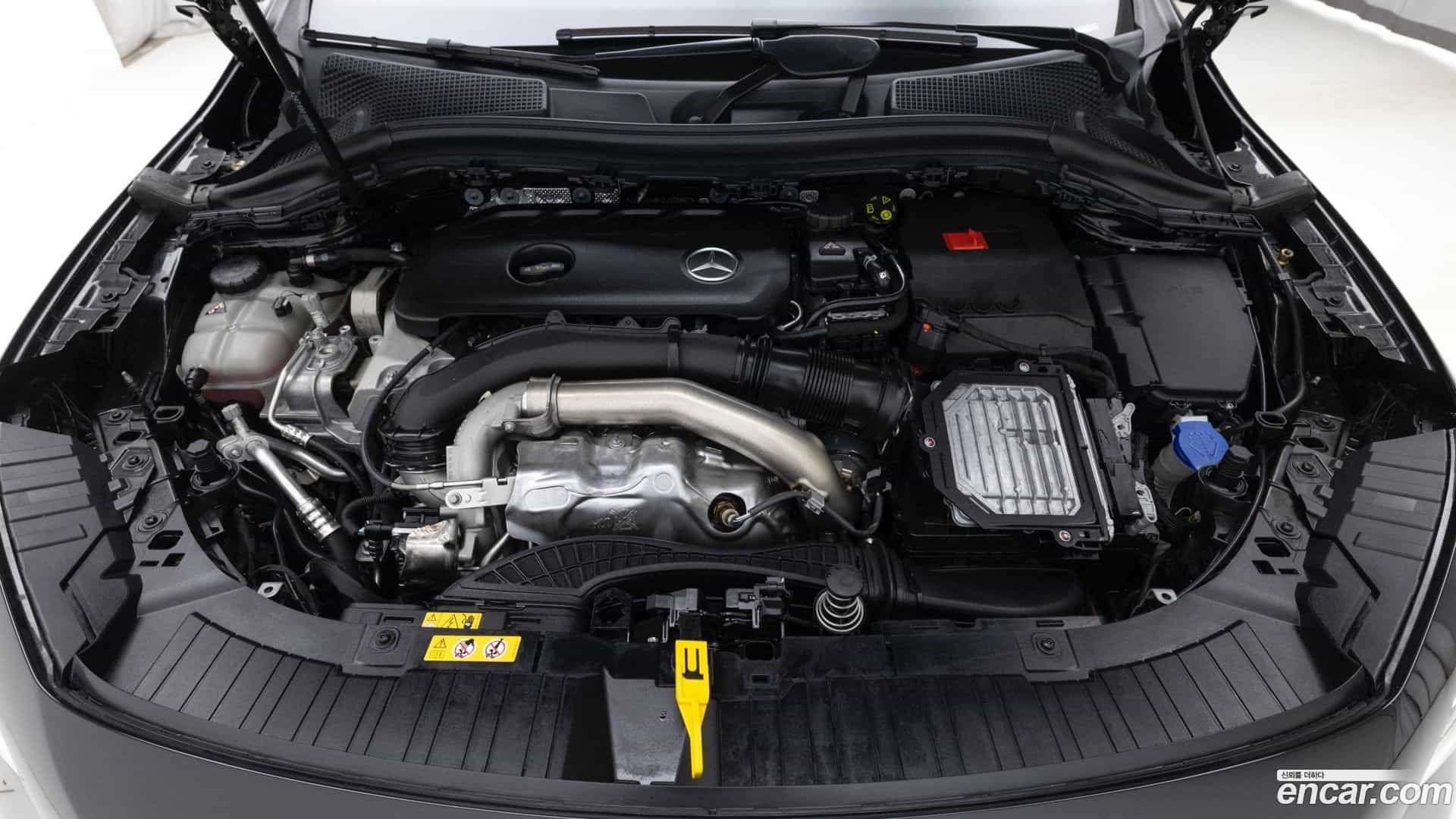 GLA-Class Mercedes-Benz 2025.4-OUTER-006