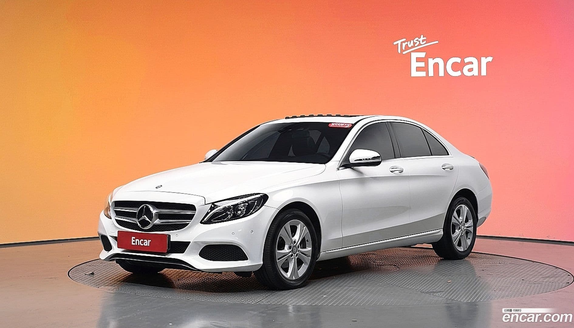 Main__Slider__Photo:C-Class Mercedes-Benz 2017.4-0
