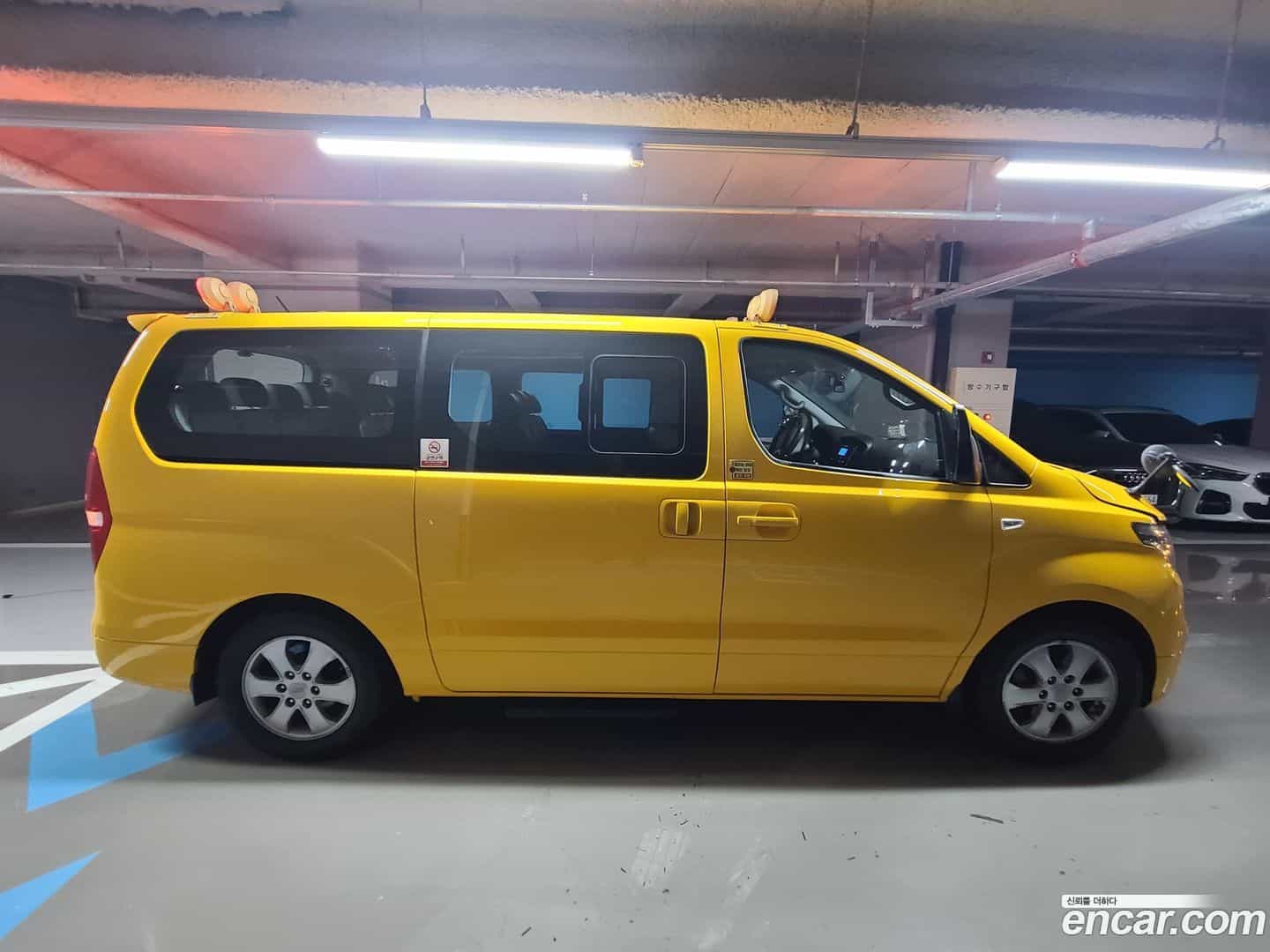 Starex Hyundai 2018.5-INNER-009