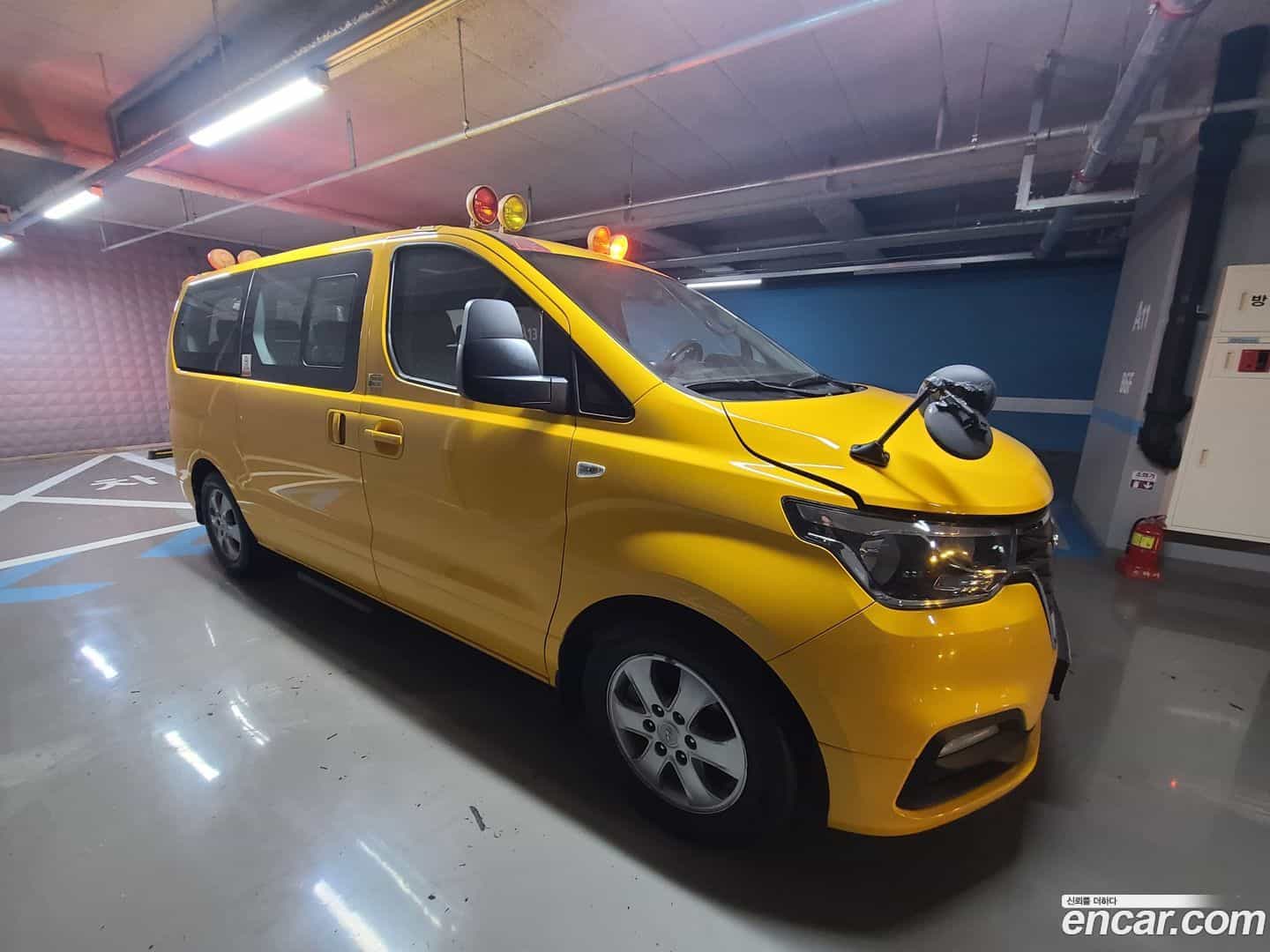 Starex Hyundai 2018.5-INNER-010