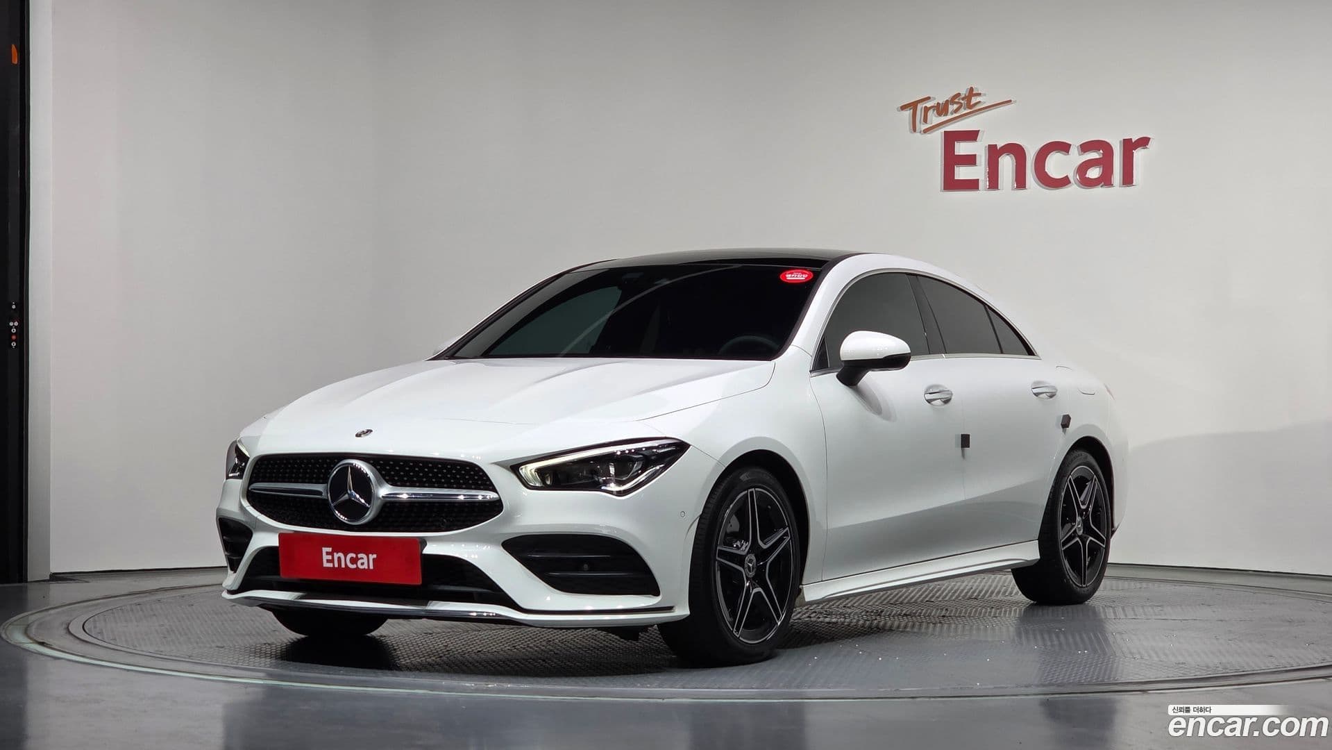 Main__Slider__Photo:CLA-Class Mercedes-Benz 2020.2-0