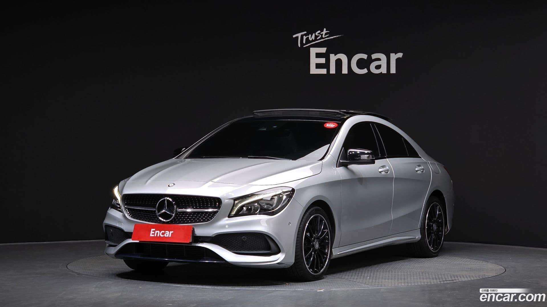 Main__Slider__Photo:CLA-Class Mercedes-Benz 2017.9-0