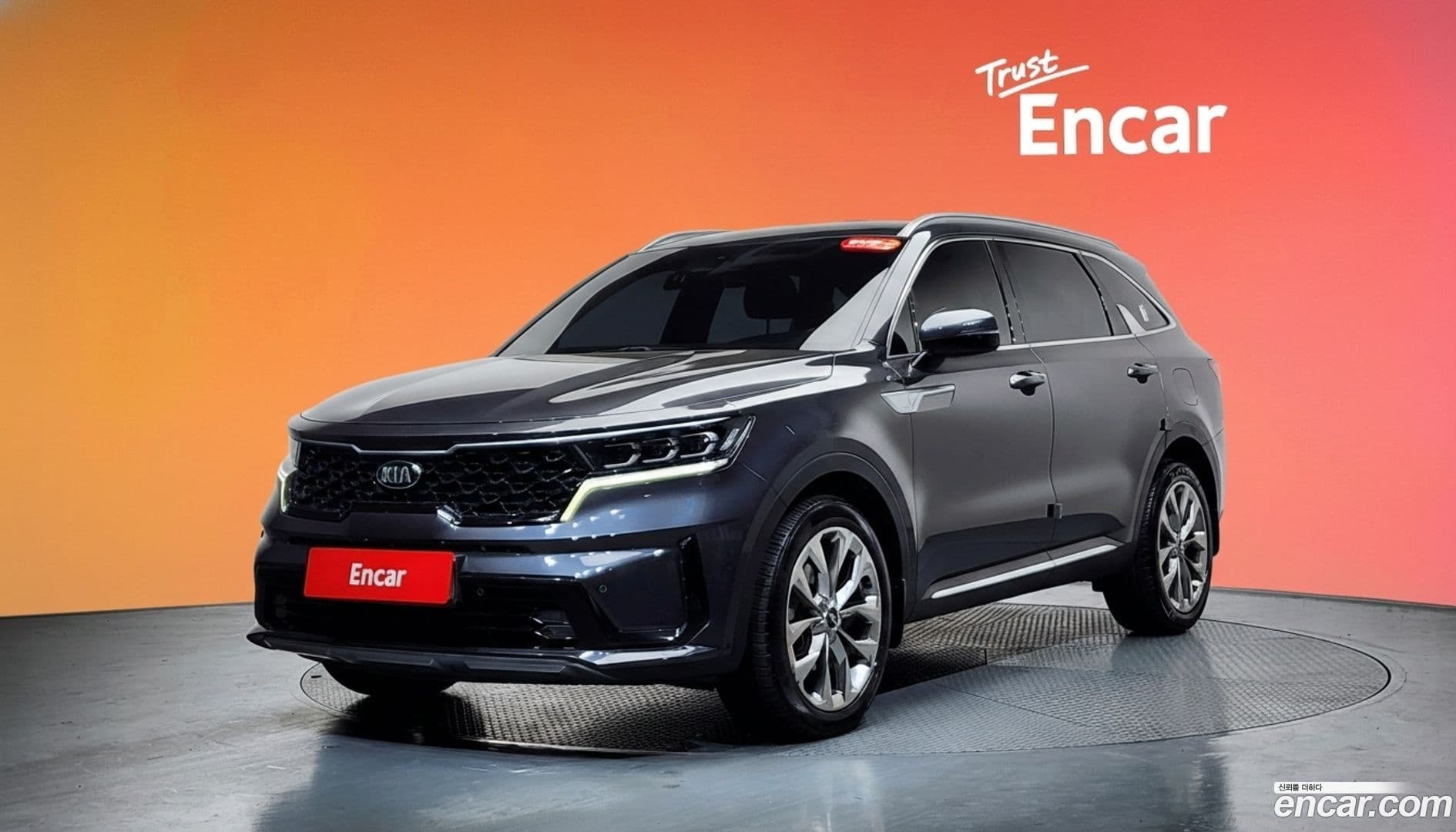 Main__Slider__Photo:Sorento Kia 2020.6-0