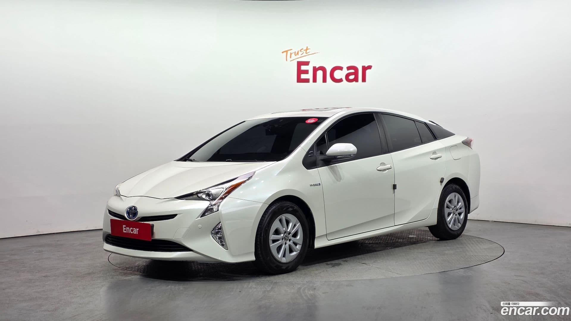 Main__Slider__Photo:Prius Toyota 2016.7-0