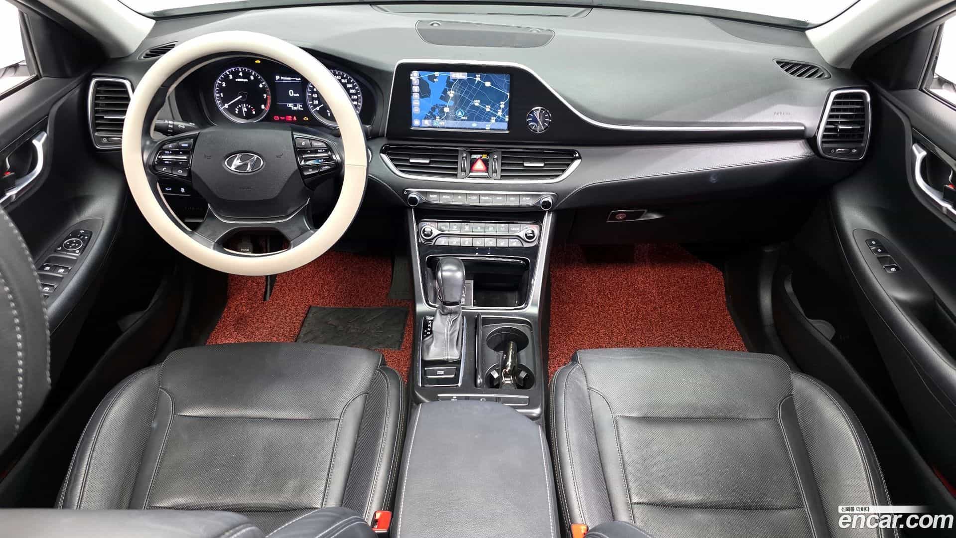 Grandeur Hyundai 2018.1-INNER-007
