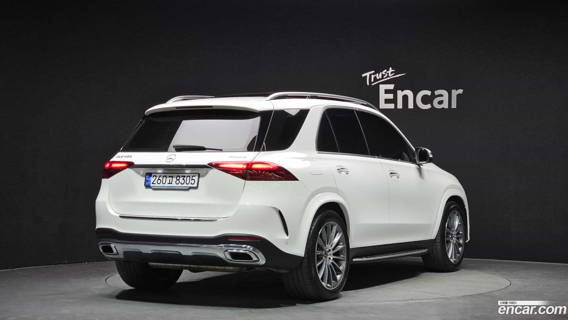 GLE-Class Mercedes-Benz 2025.1-OUTER-002