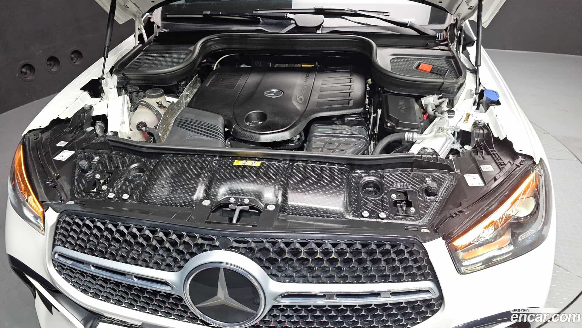 GLE-Class Mercedes-Benz 2025.1-OUTER-006