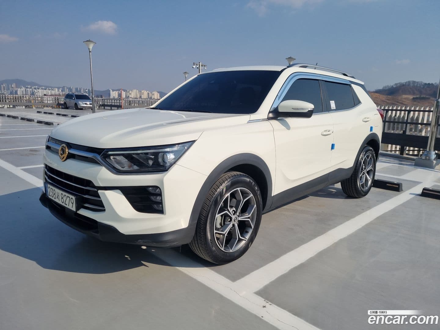 Main__Slider__Photo:KORANDO KG Mobility 2021.8-0