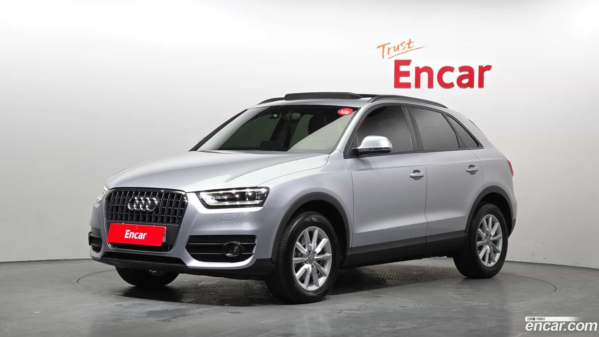 Q3 Audi 2015.4-OUTER-001