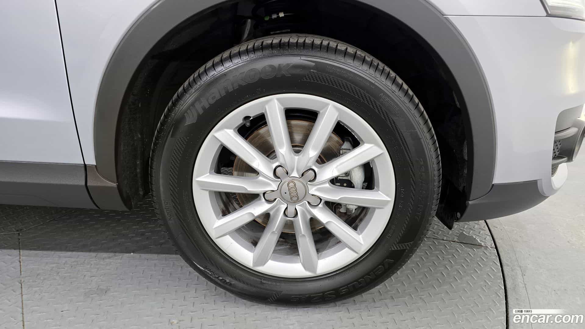 Q3 Audi 2015.4-OUTER-005
