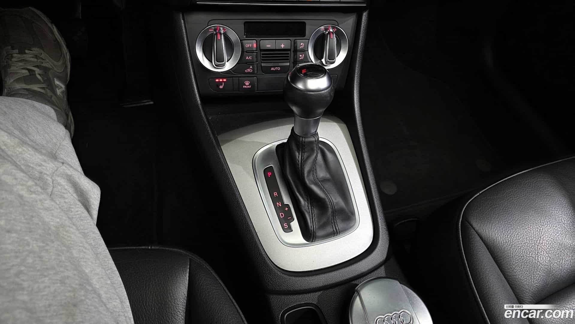 Q3 Audi 2015.4-INNER-009