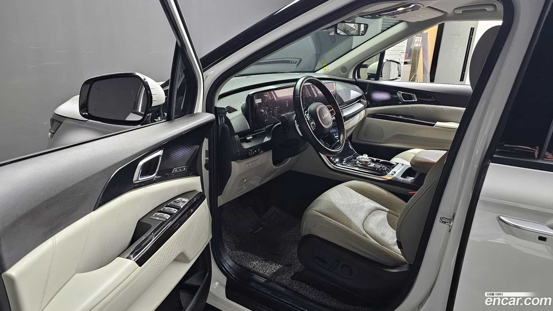 Canival Kia 2022.1-INNER-010