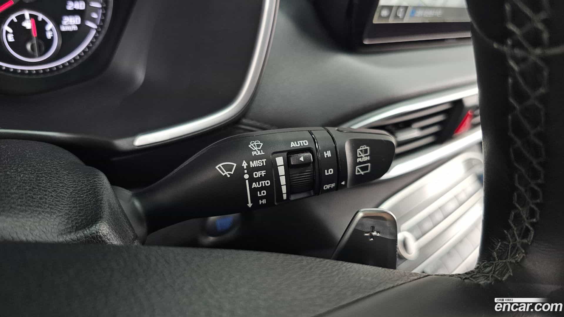 Santafe Hyundai 2022.1-OPTION-022