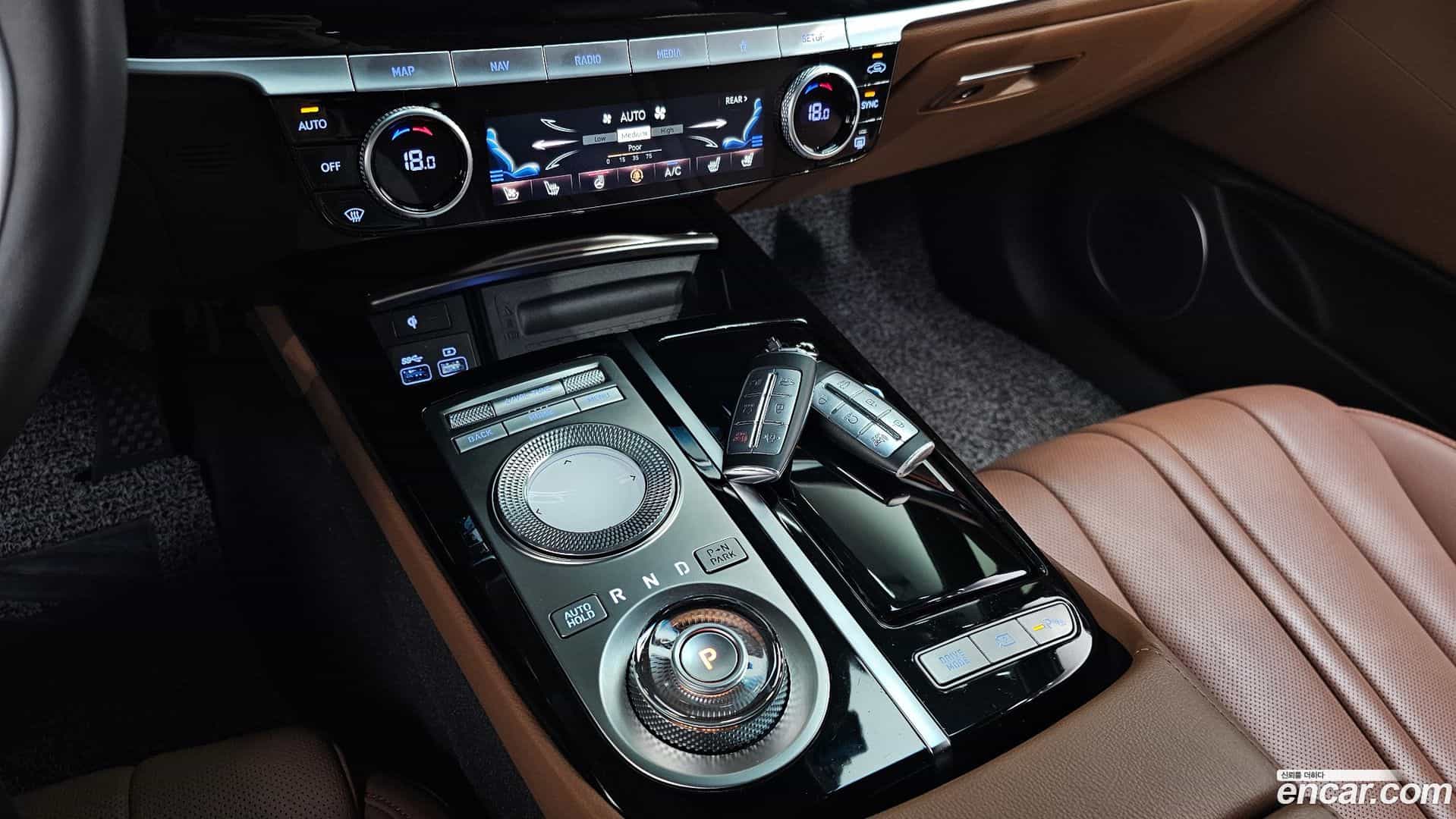 G80 Genesis 2022.2-INNER-009