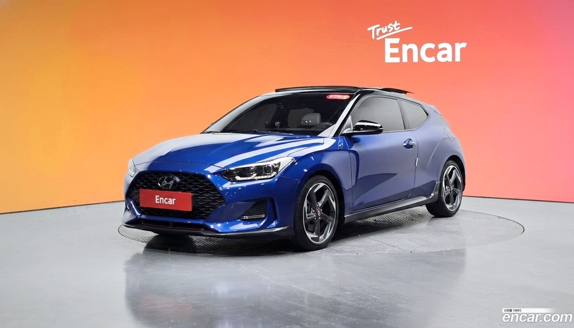 Main__Slider__Photo:Veloster Hyundai 2018.11-0