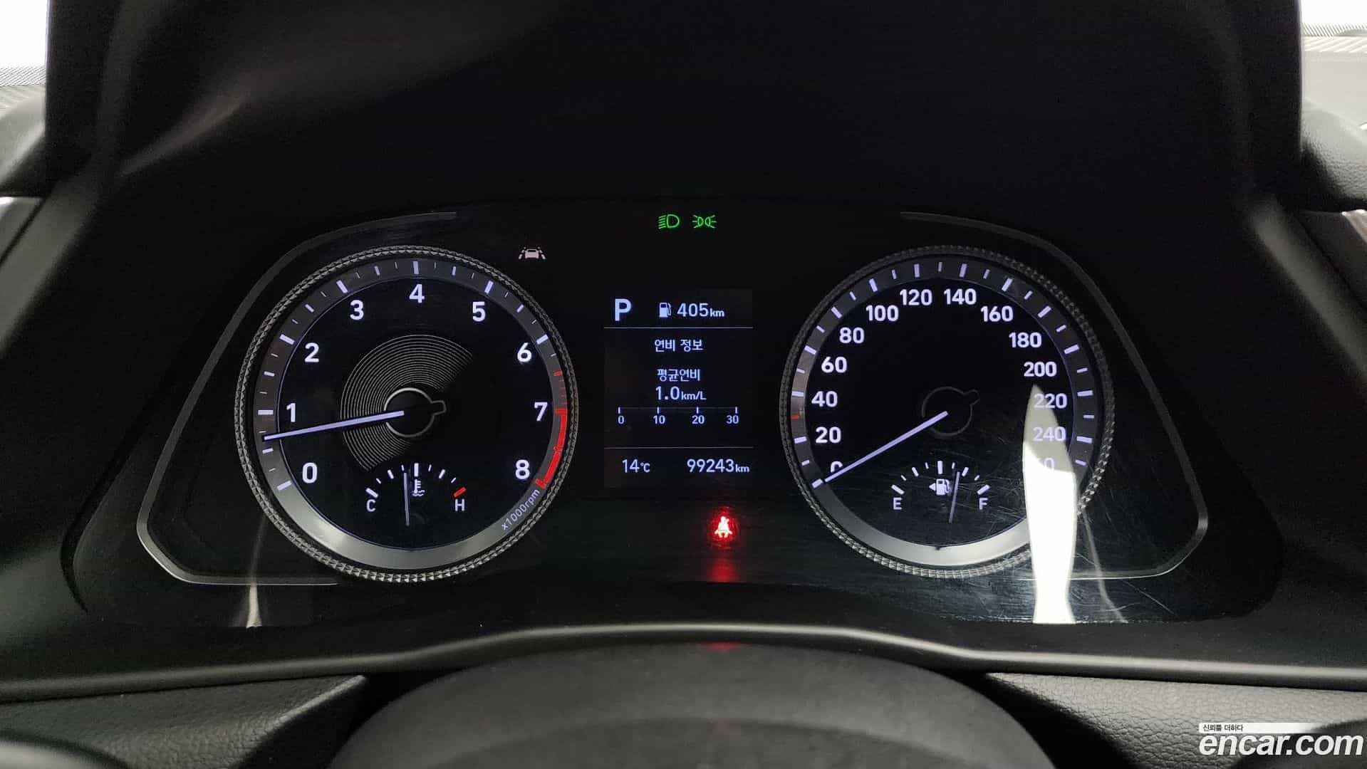 Sonata Hyundai 2019.7-INNER-008