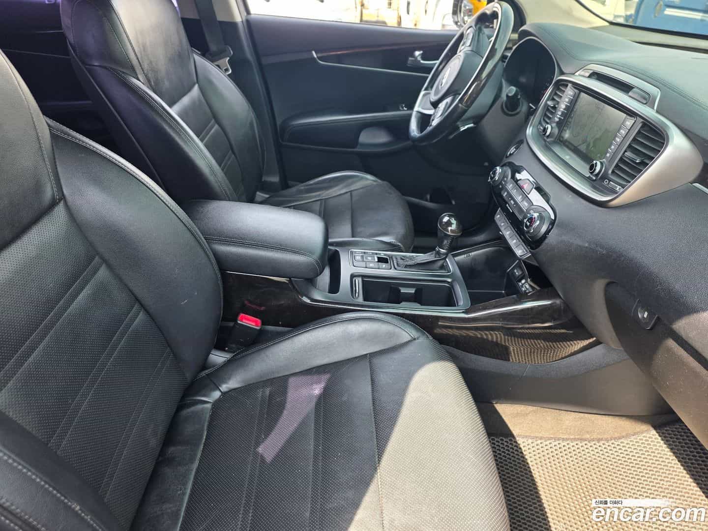 Sorento Kia 2016.6-OPTION-021