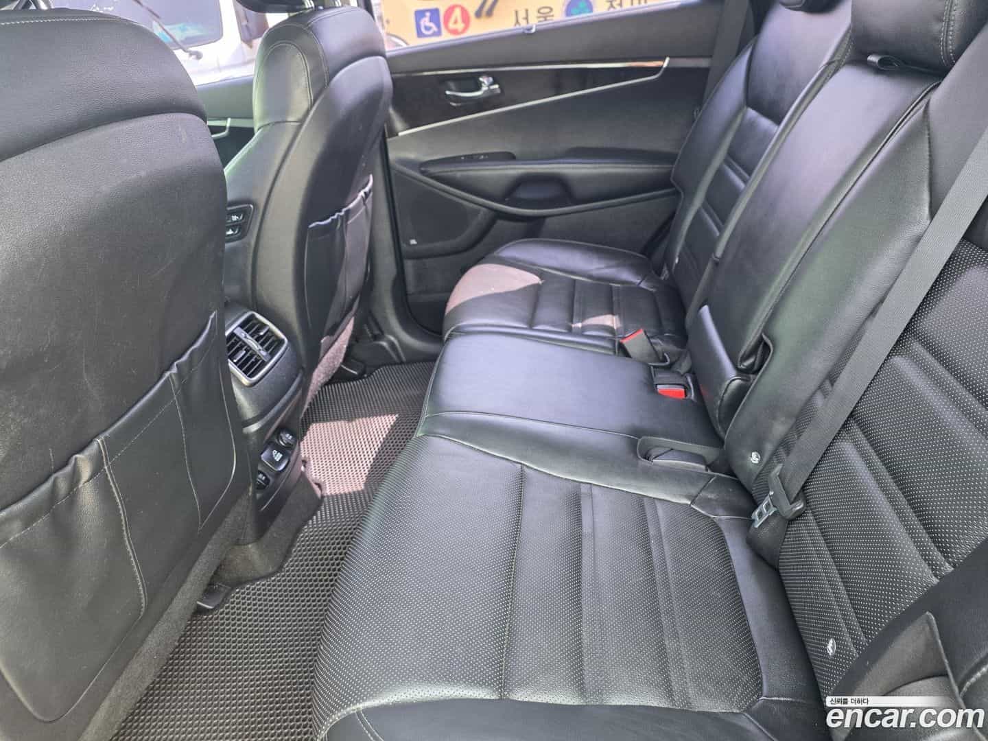 Sorento Kia 2016.6-OPTION-022