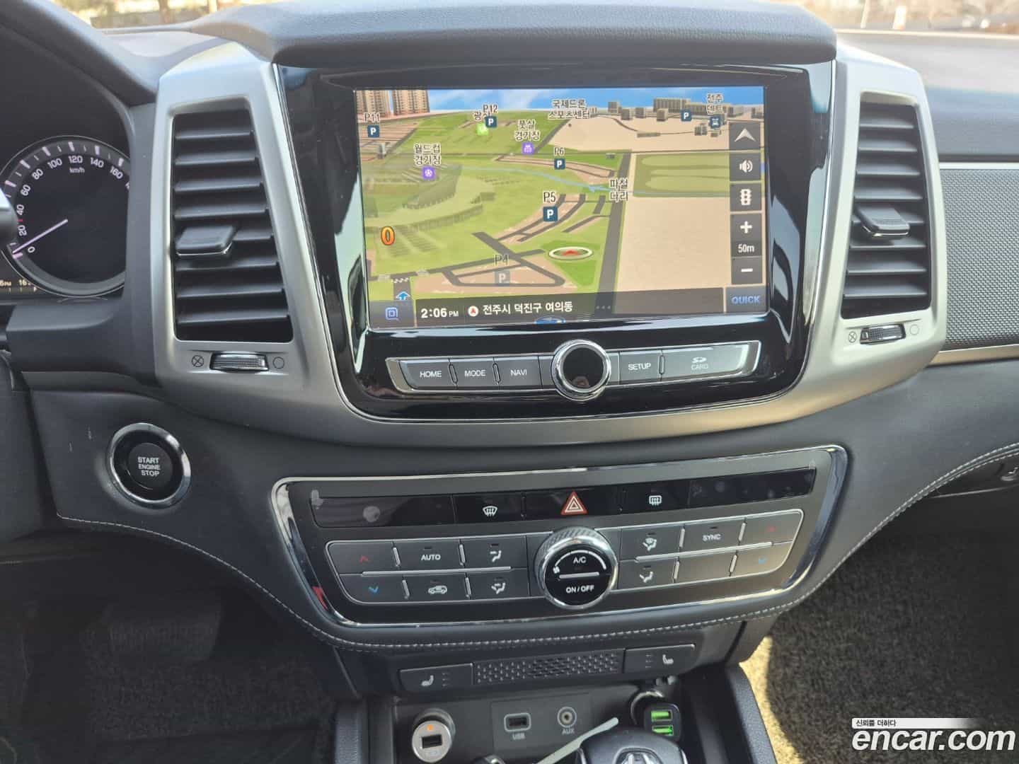 Rexton KG Mobility 2019.5-INNER-009