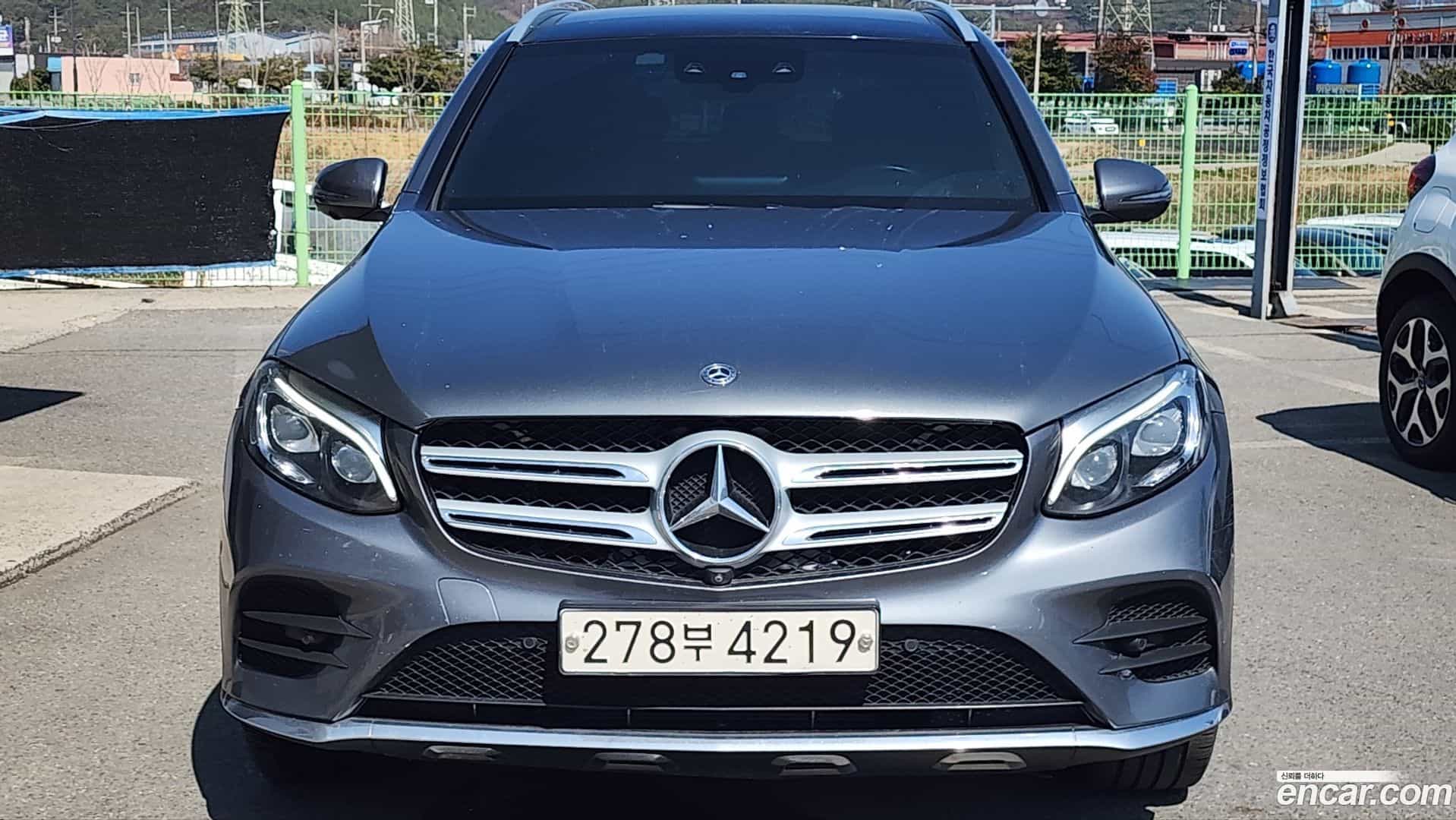 GLC-Class Mercedes-Benz 2017.6-OUTER-001