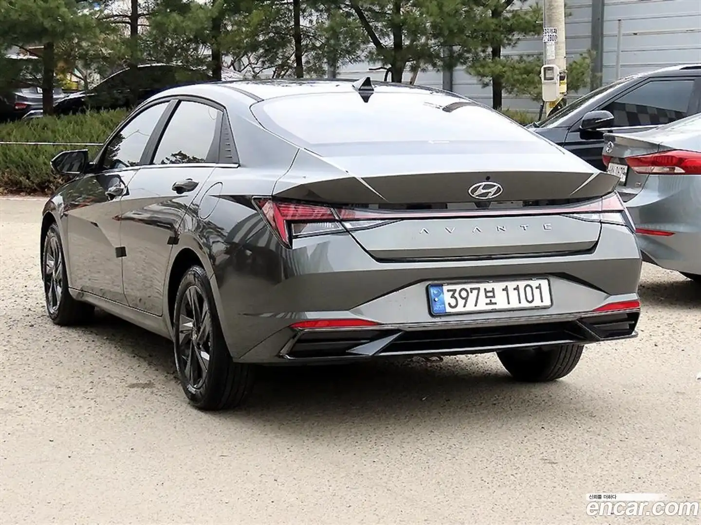 AVANTE Hyundai 2022.9-OUTER-002