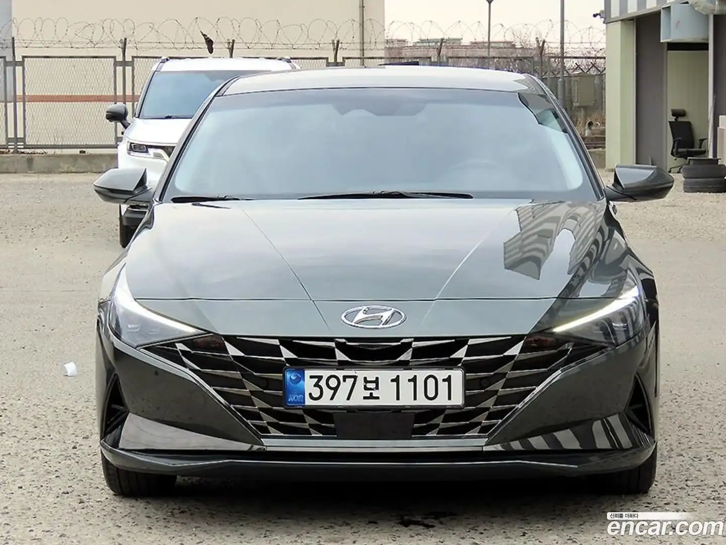 AVANTE Hyundai 2022.9-OUTER-003