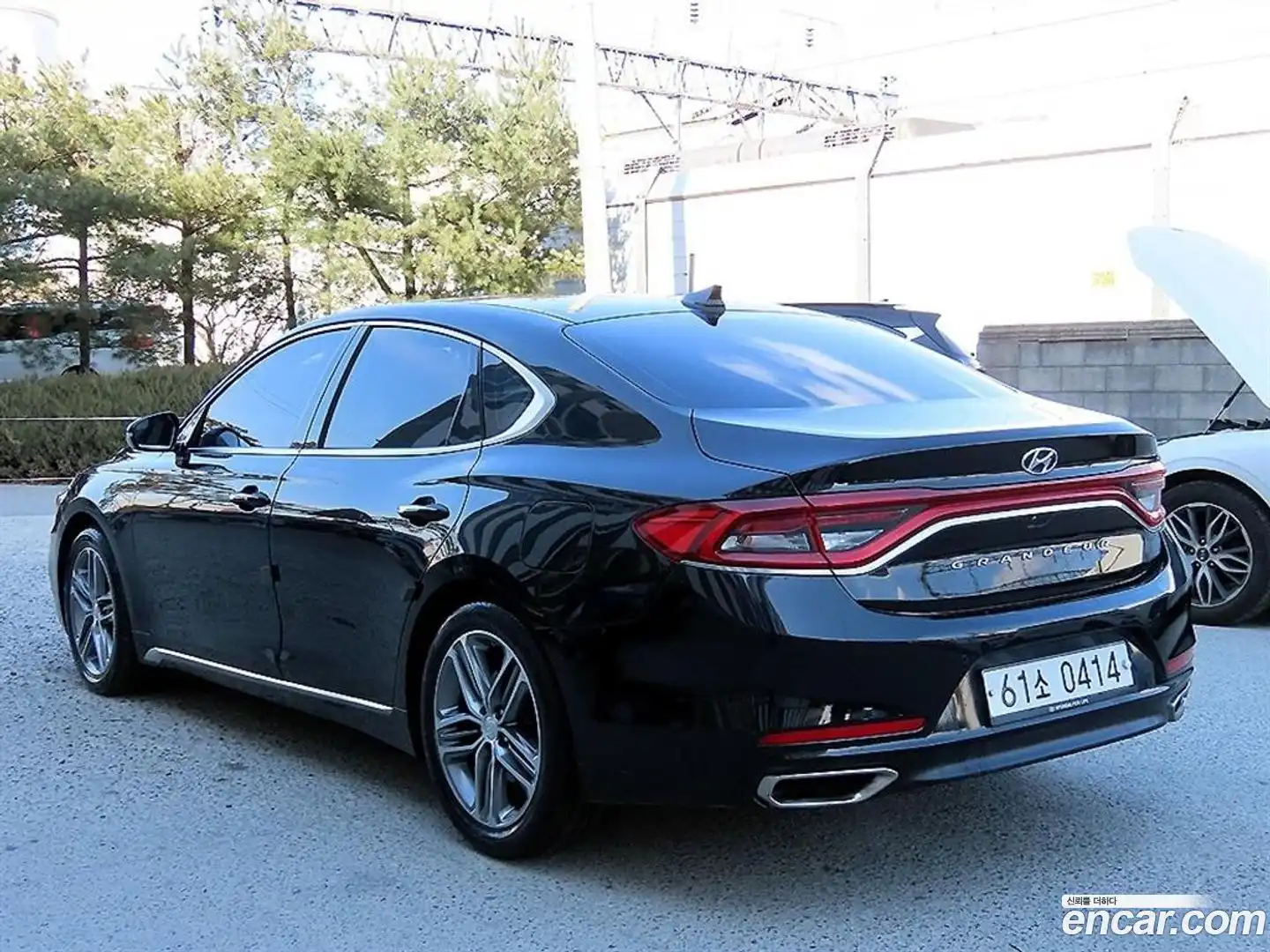 Grandeur Hyundai 2017.11-OUTER-002