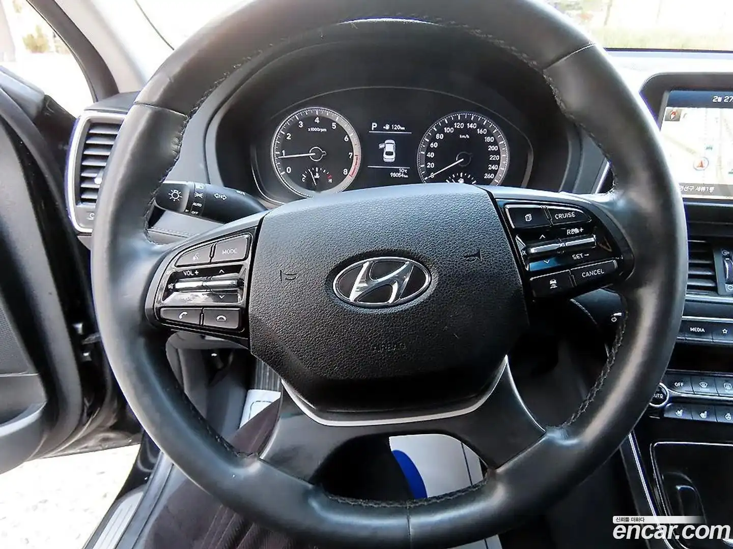 Grandeur Hyundai 2017.11-INNER-008