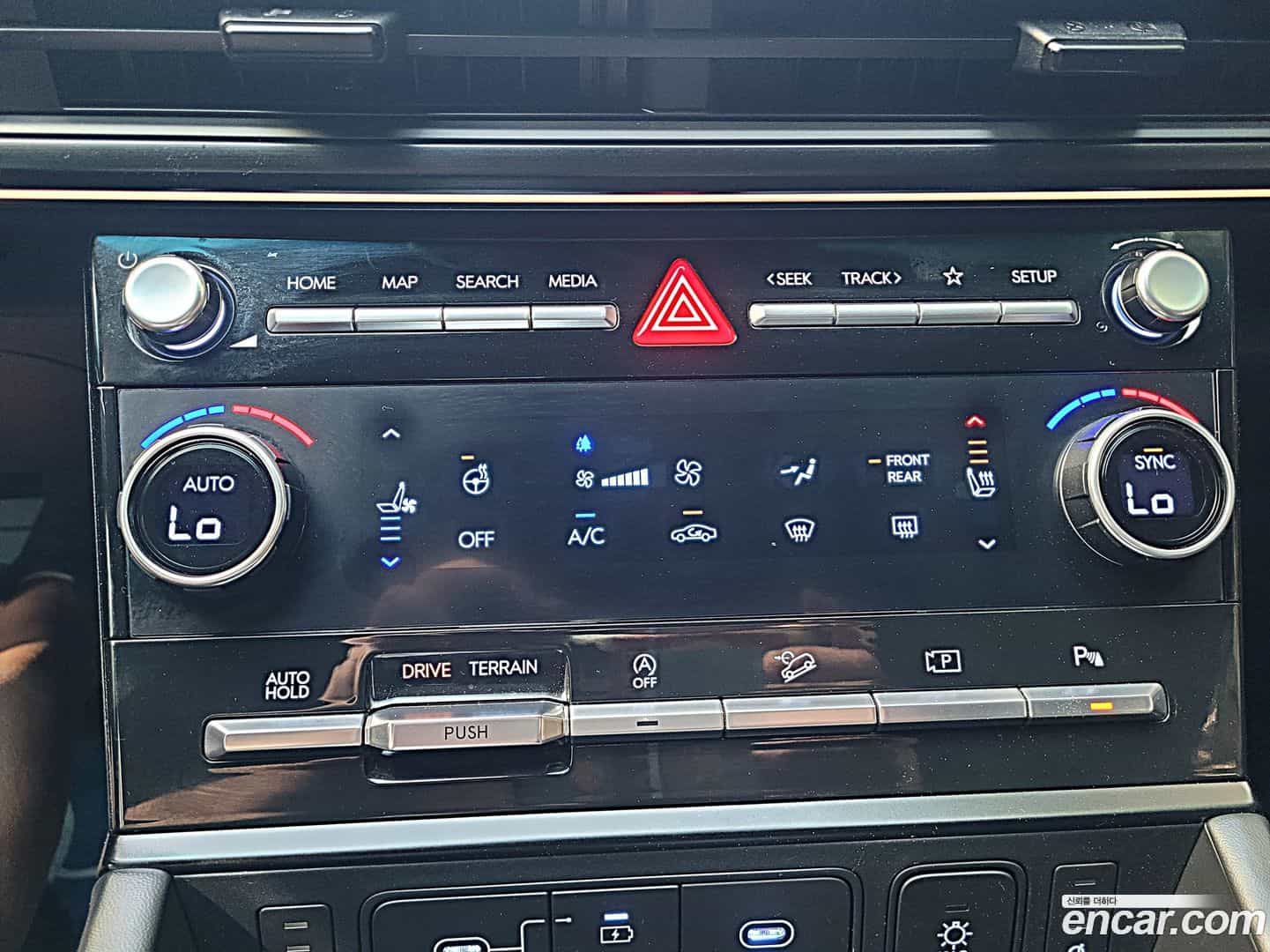Santafe Hyundai 2024.2-OPTION-019