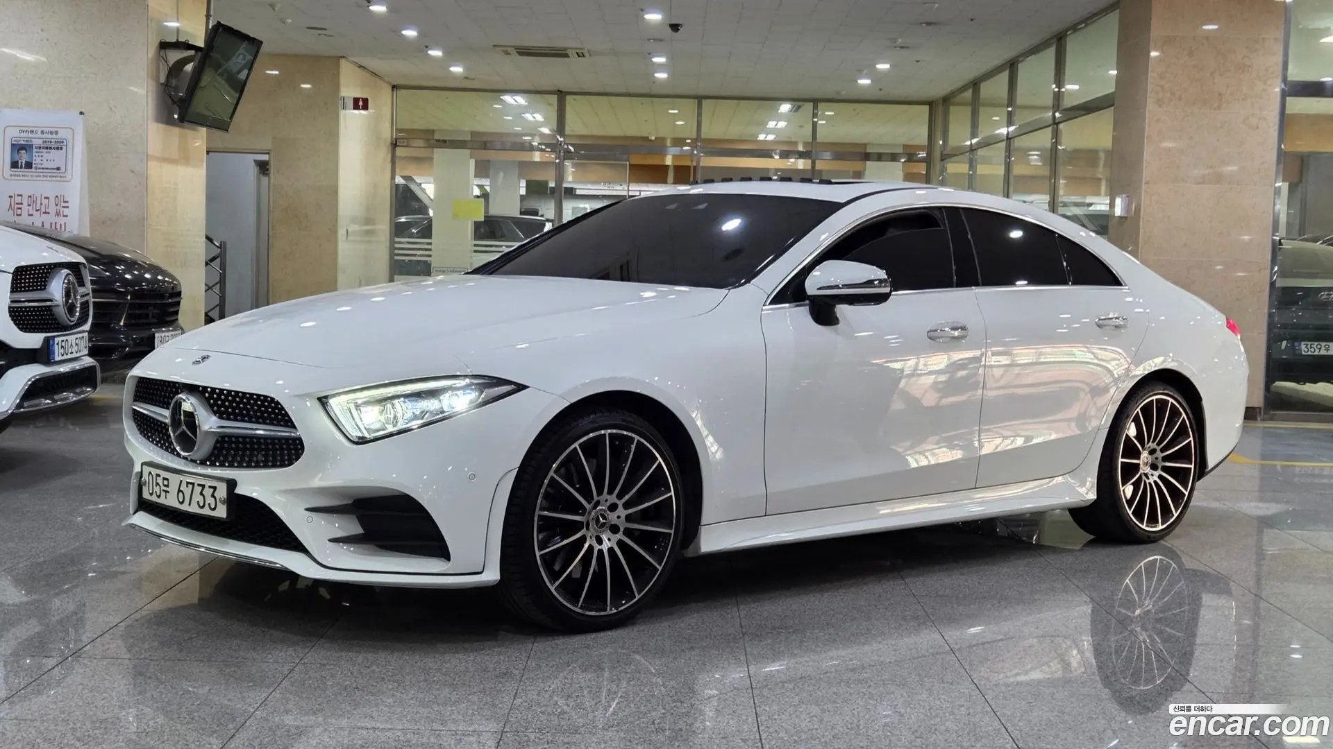 Main__Slider__Photo:CLS-Class Mercedes-Benz 2018.10-0