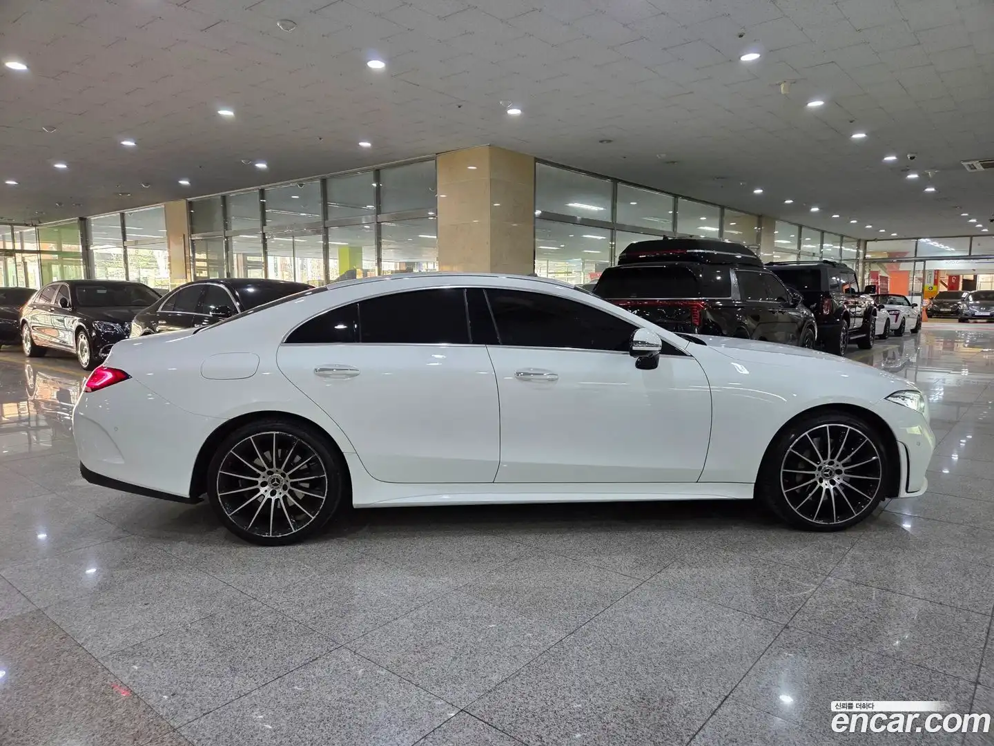 CLS-Class Mercedes-Benz 2018.10-OUTER-005