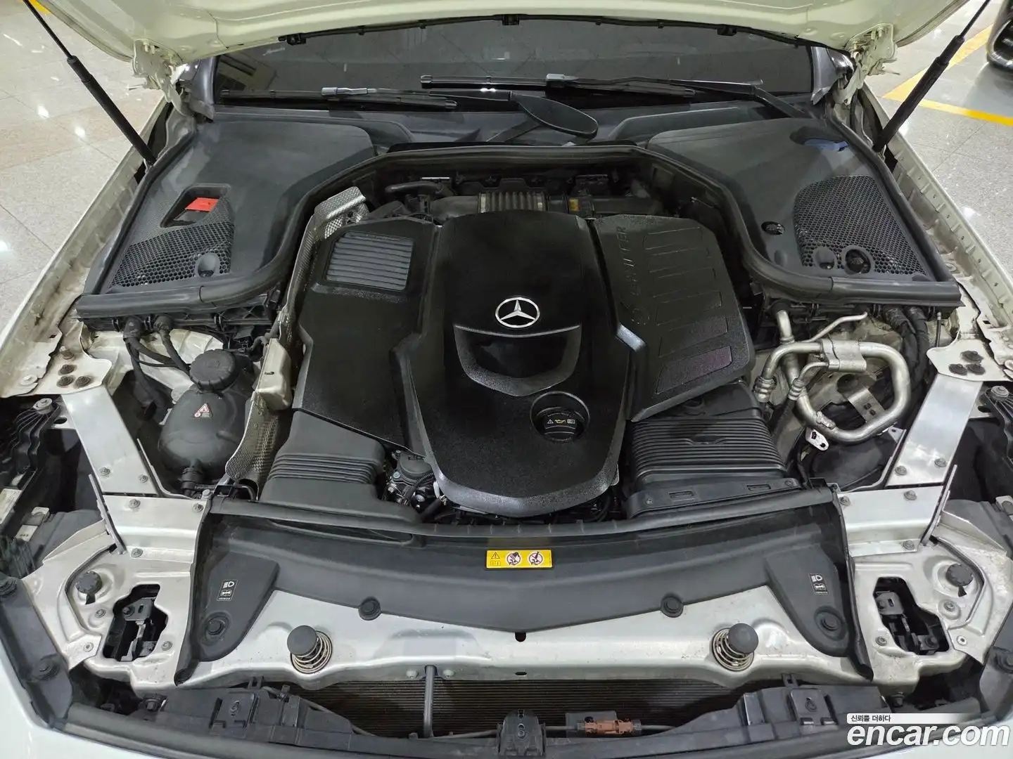 CLS-Class Mercedes-Benz 2018.10-OPTION-022