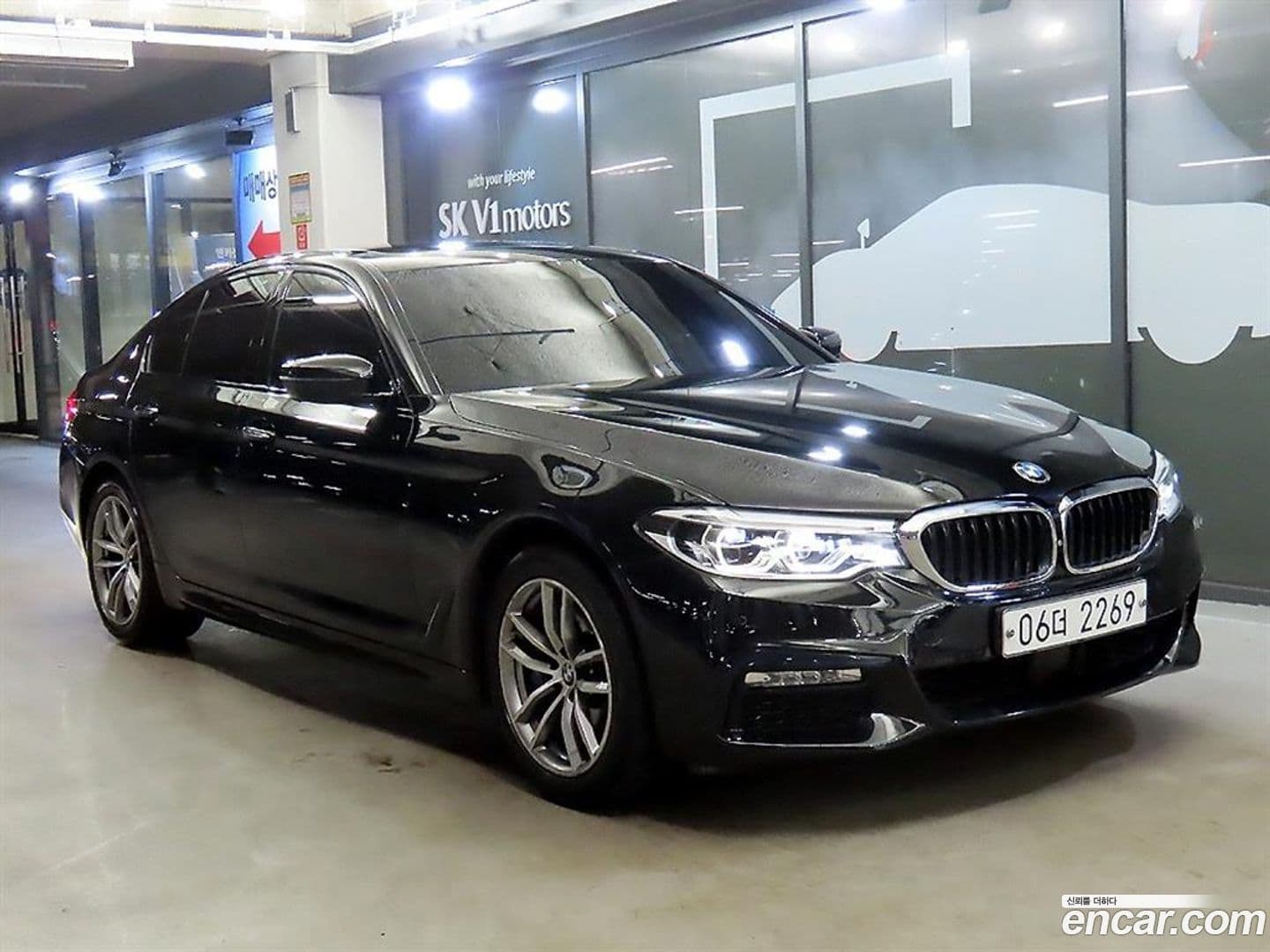 Main__Slider__Photo:5-Series BMW 2017.6-0