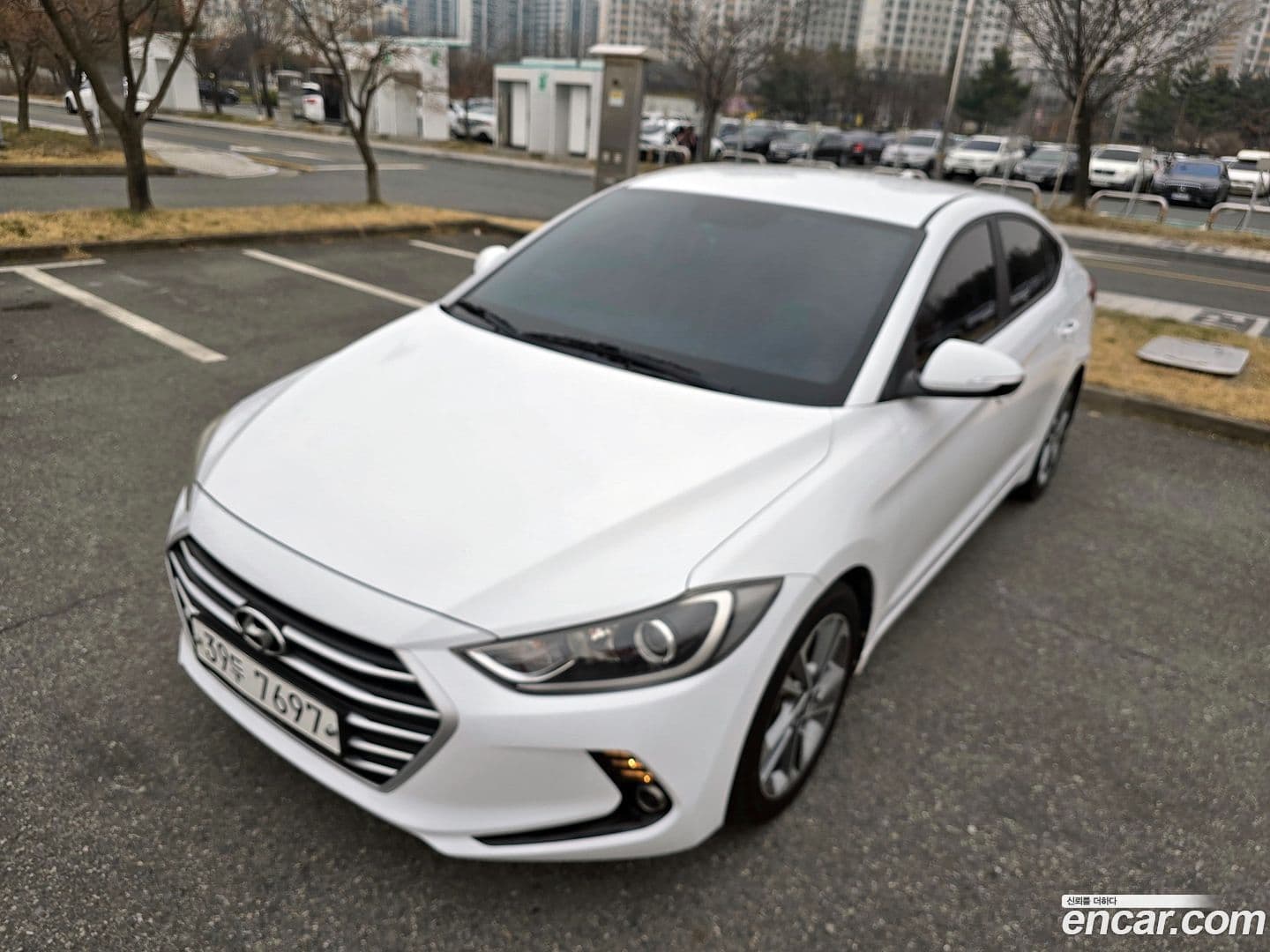 Main__Slider__Photo:AVANTE Hyundai 2018.8-0
