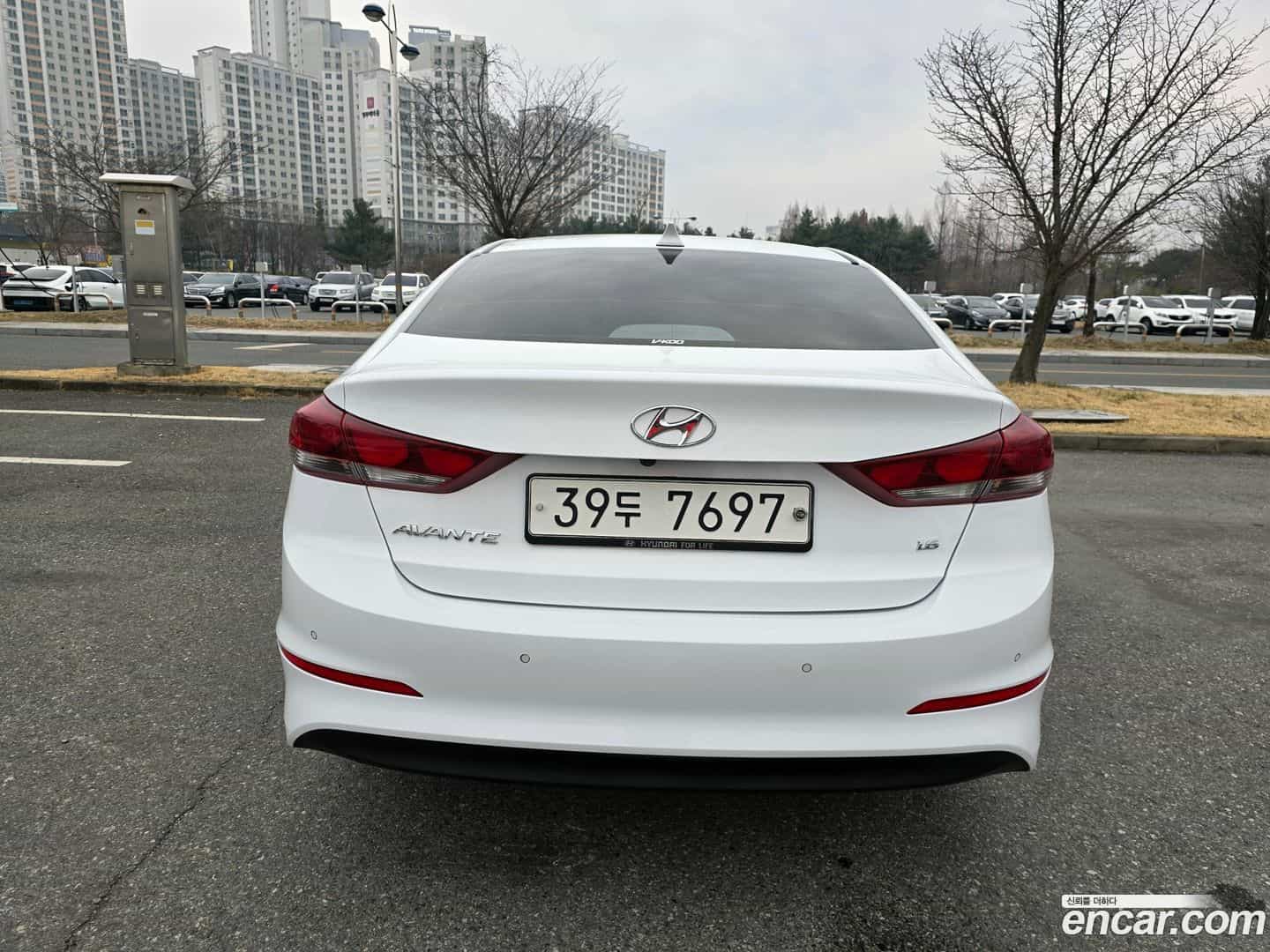 AVANTE Hyundai 2018.8-OUTER-004