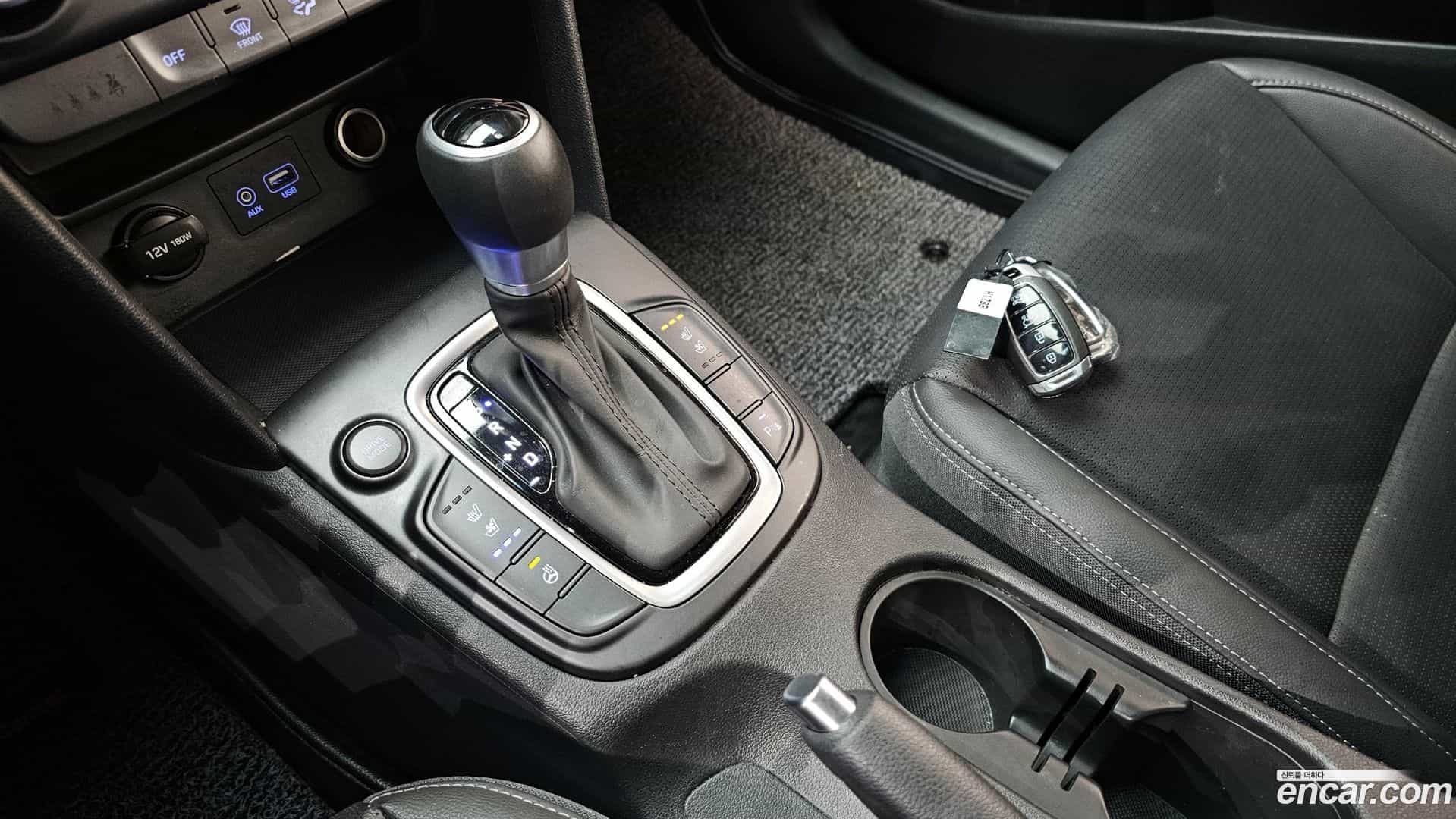 Kona Hyundai 2017.10-INNER-009