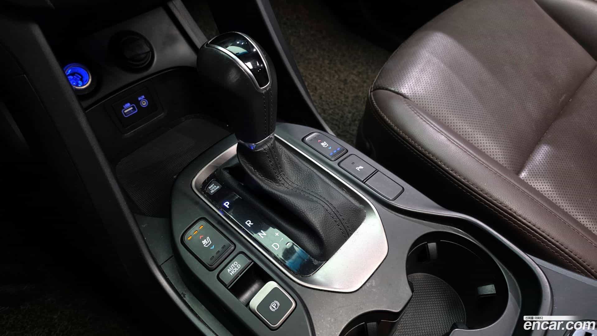 Santafe Hyundai 2016.9-INNER-009