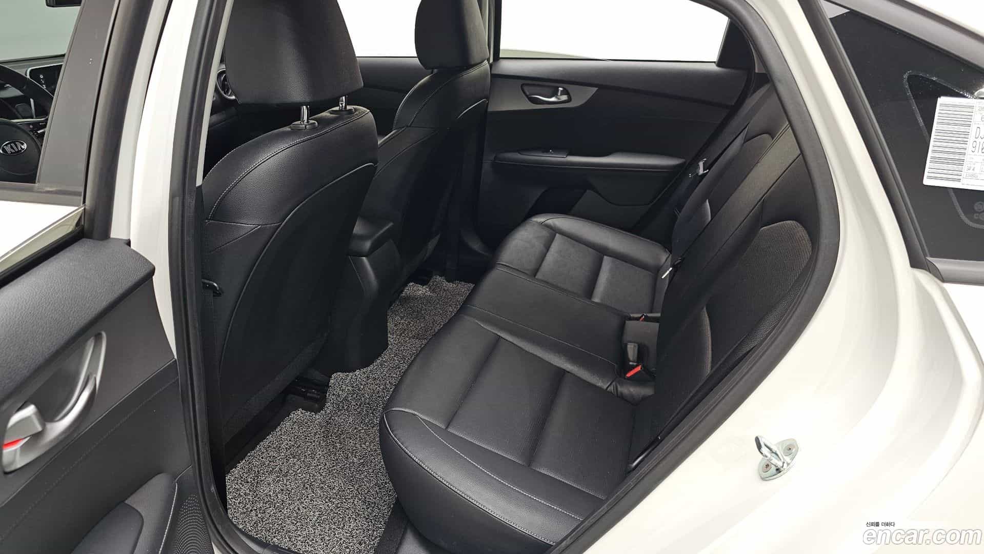 K3 Kia 2021.0-OPTION-016