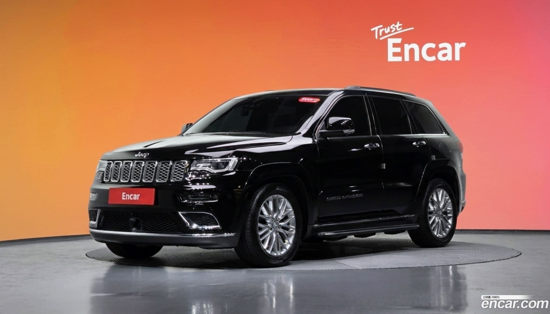 Main__Slider__Photo:Cherokee Jeep 2018.3-0